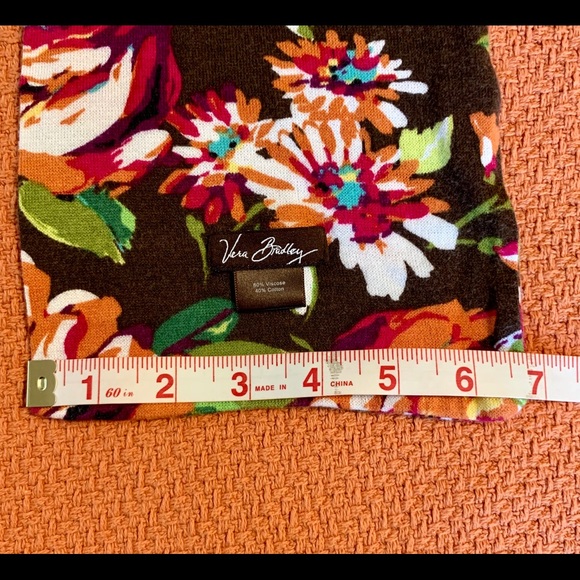 Vera Bradley Knit Scarf in English Rose NWOT - Picture 3 of 6